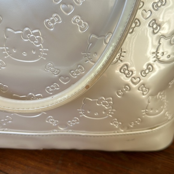 Hello Kitty Pearl Loungefly Designer Tote - Picture 11 of 16